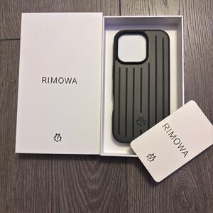 RIMOWA Black Phone Case 16 pro brand new 🆕